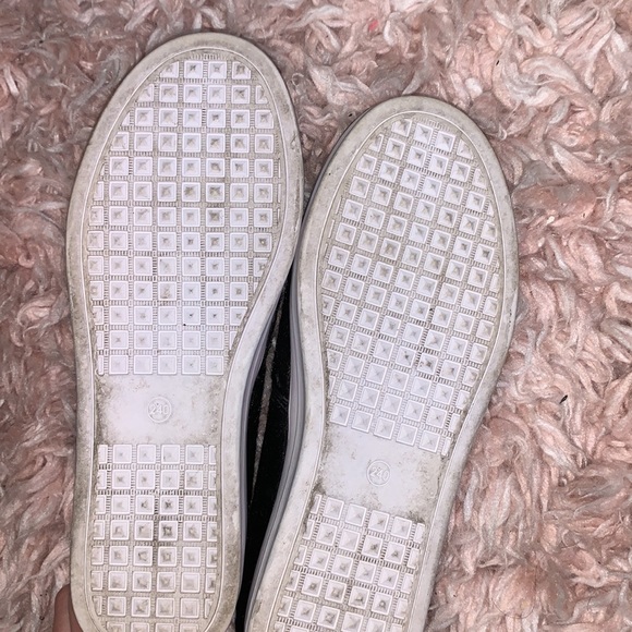 Black soft platform slip ons - Picture 4 of 4